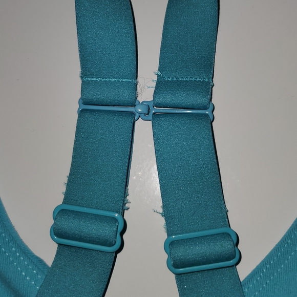 Fabletics sports bra. The light blue, solid XXL - Picture 11 of 15